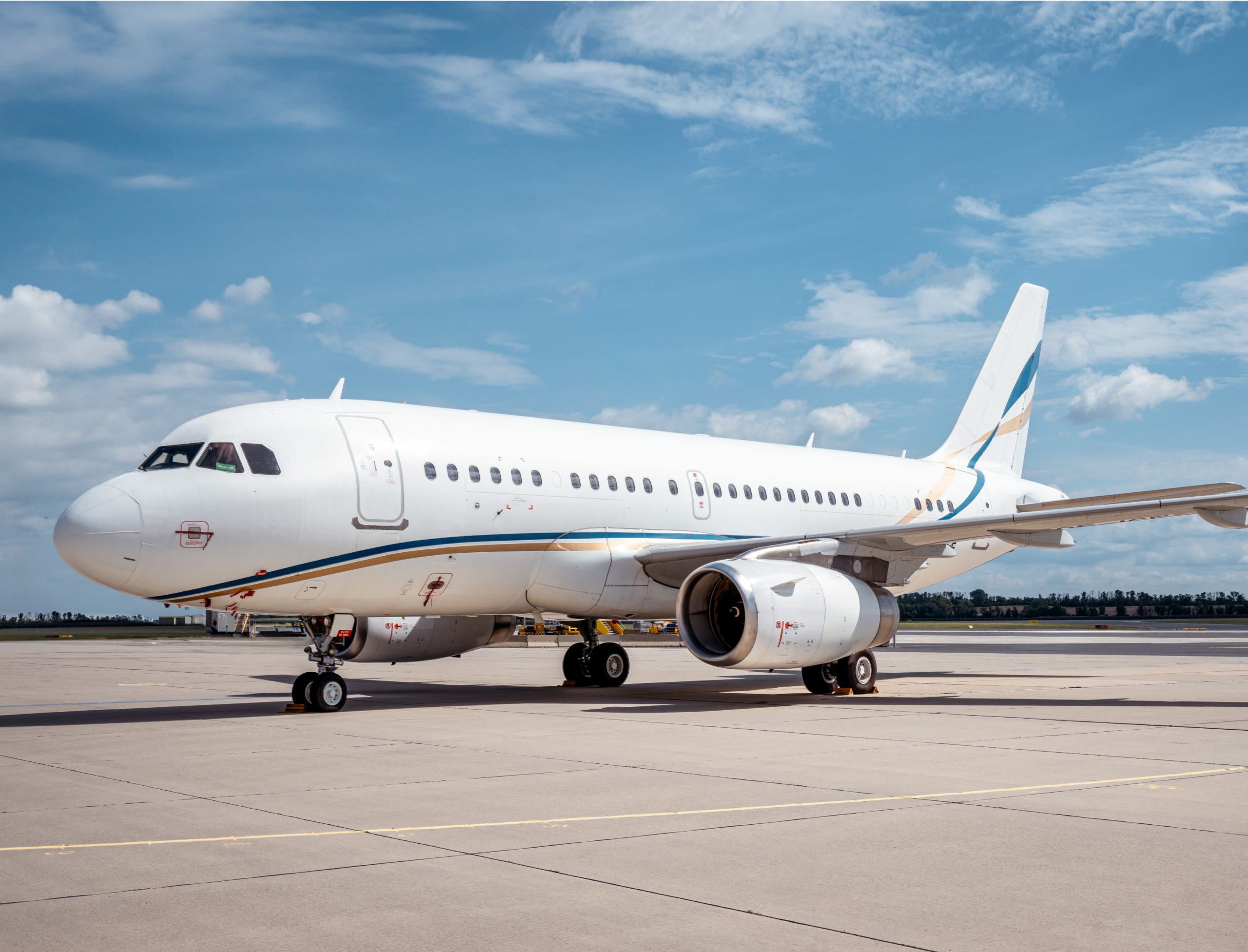 ACJ319 Exterior