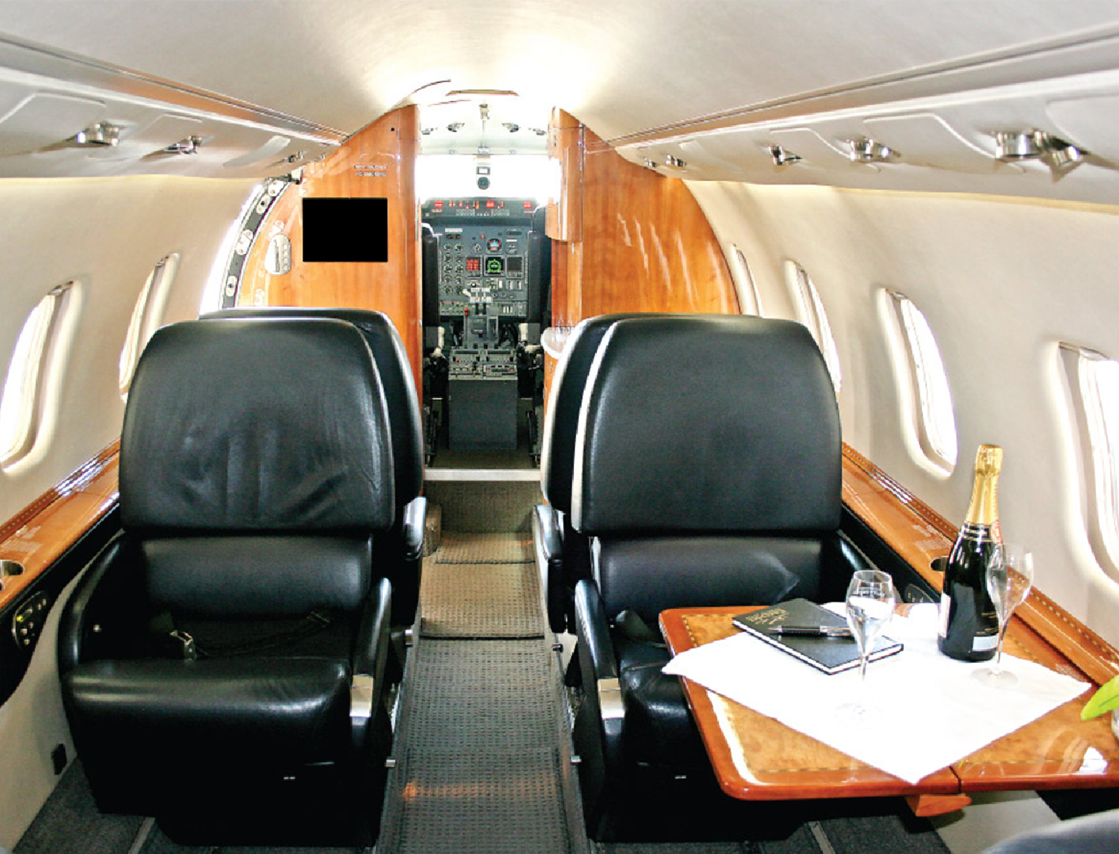 MJET Learjet 60